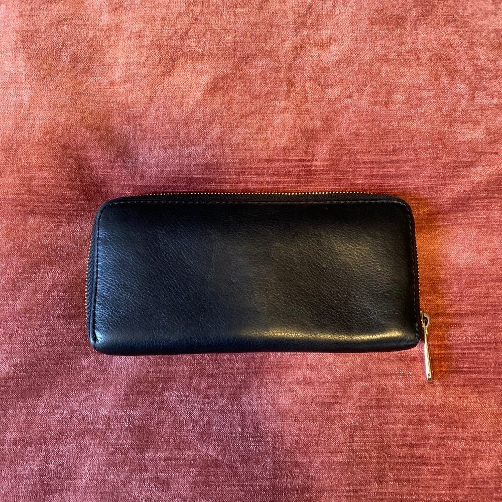 MICHAEL KORS Black Leather Zip Around Wallet - Picture 2 of 3